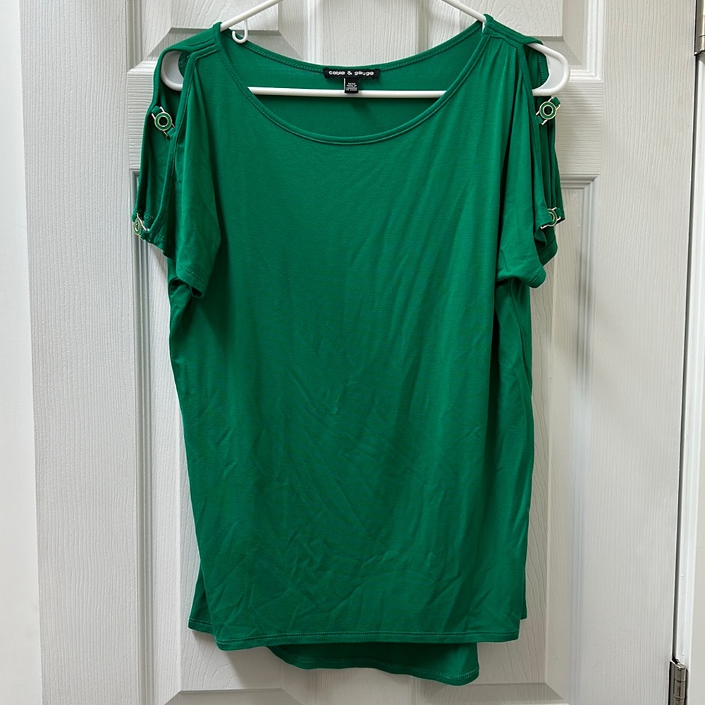 Cable & Gauge Green Cold Shoulder Top - Picture 2 of 11